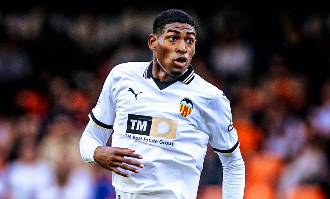 国米锁定20岁西甲后防新星,仅需2000万欧,英超豪门虎视眈眈