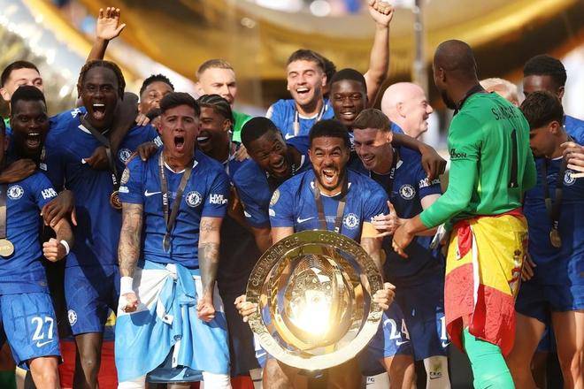 世俱杯切尔西3-0巴黎夺冠，帕尔默造三球，欧冠新贵被打回原形